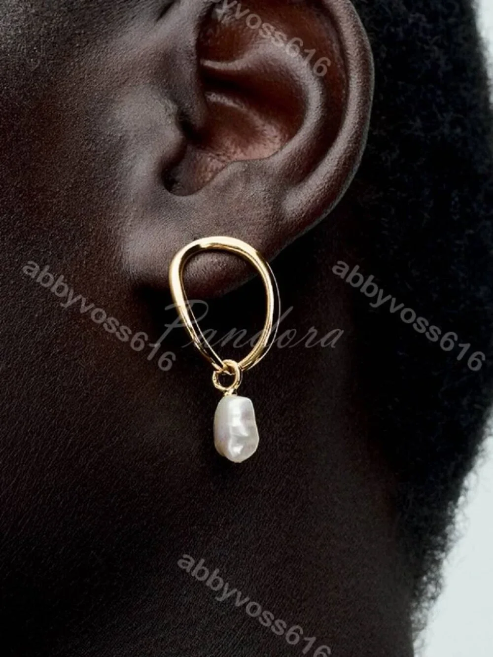 Pandora Organically Shaped Circle & Baroque Treated Freshwater Cultured Pearl Ea